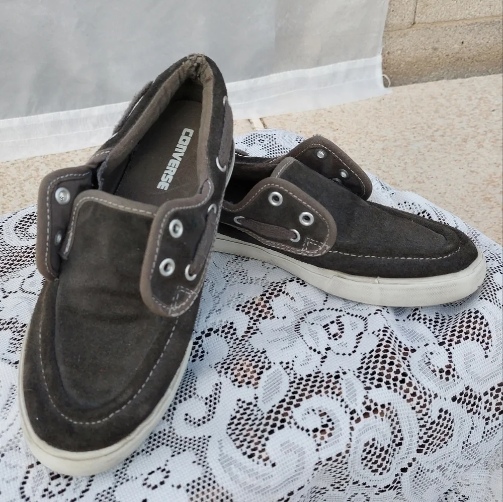 Juniors size 1 All Star Converse Gray Loafer Slip-On Moccasin Boat Shoes
